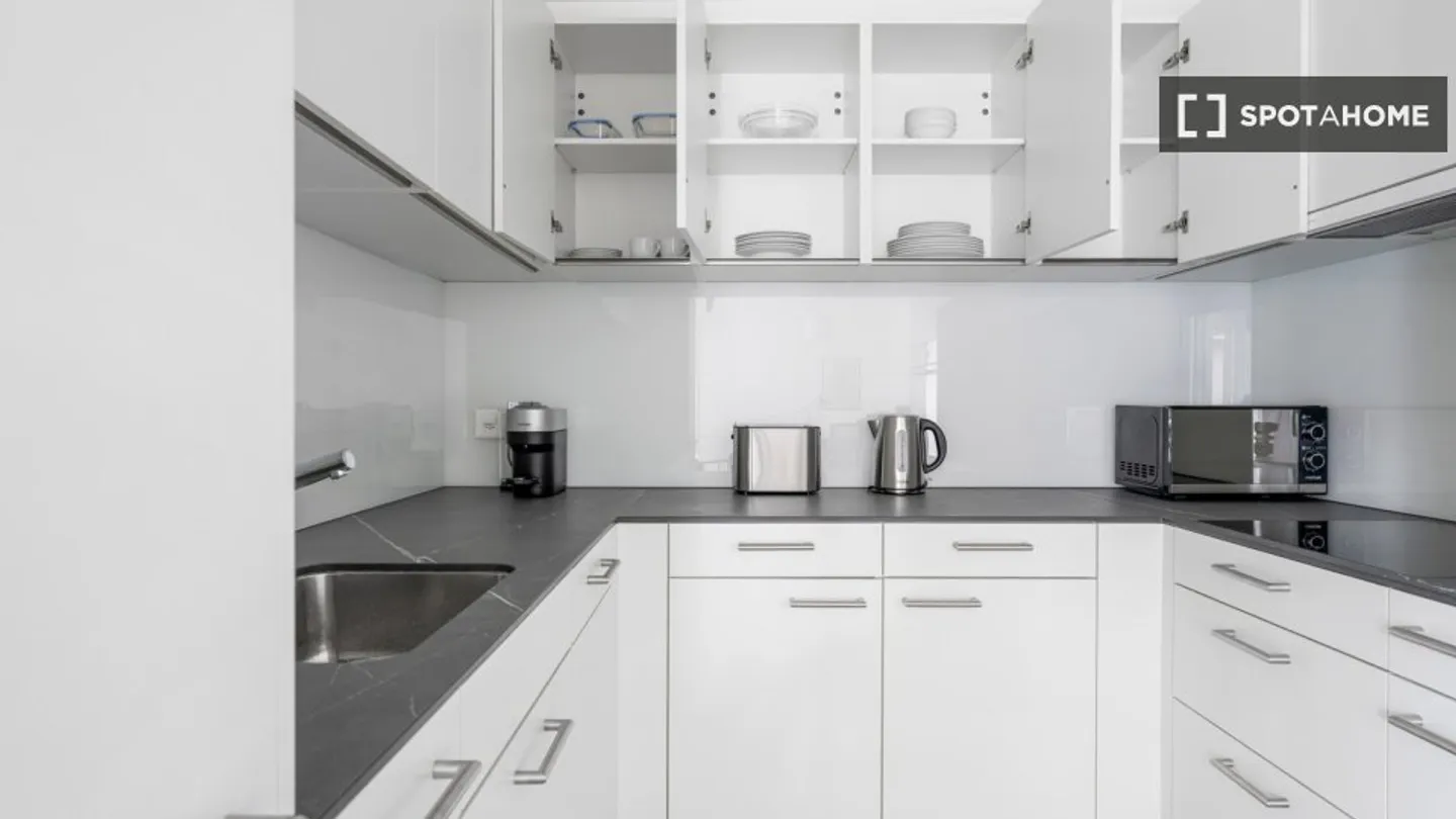 Apartment for rent - Photo 10 of 18