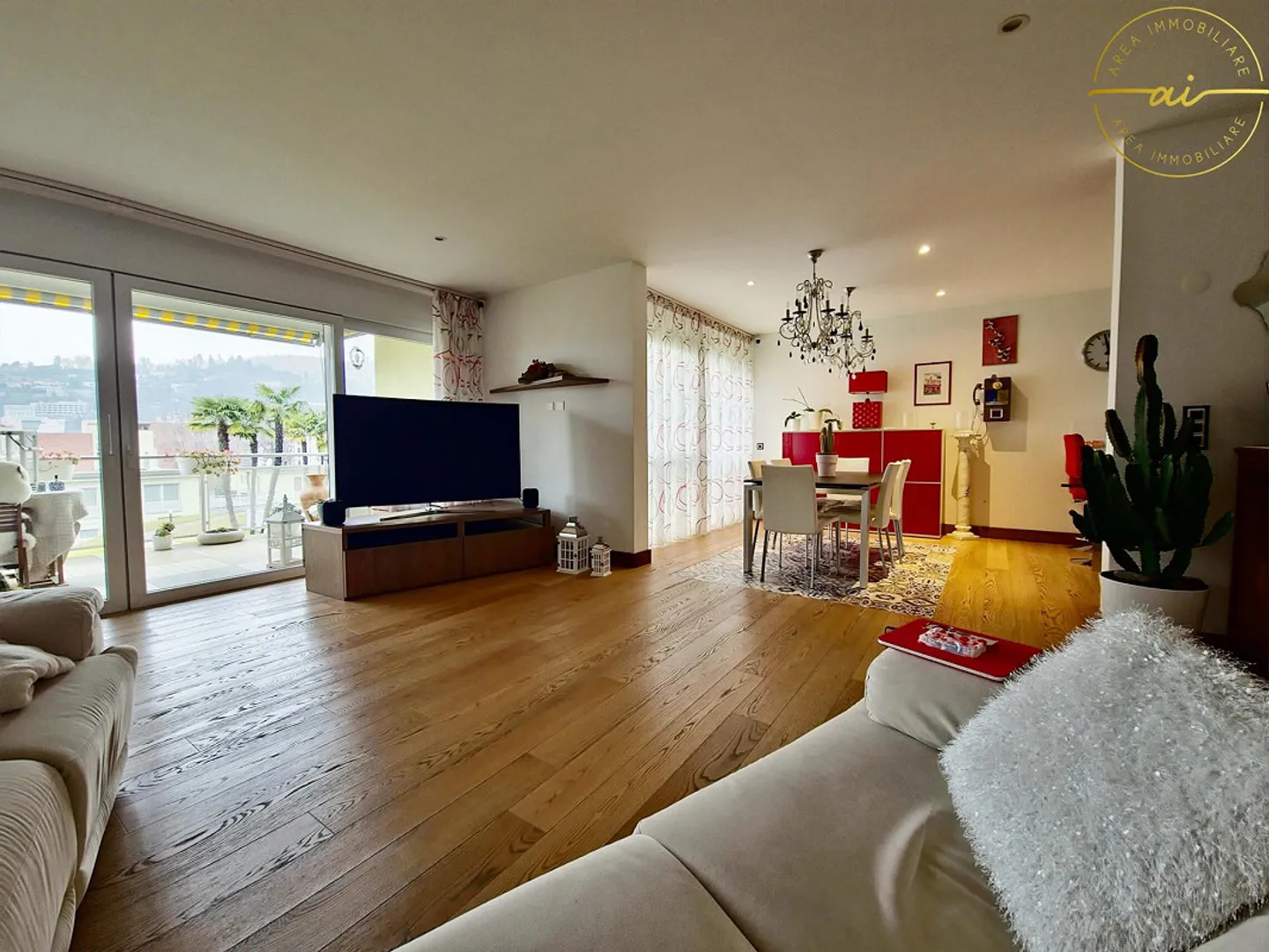 Appartamento elegante con 5,5 stanze e servizi esclusivi a Pregassona - Foto 2 di 13