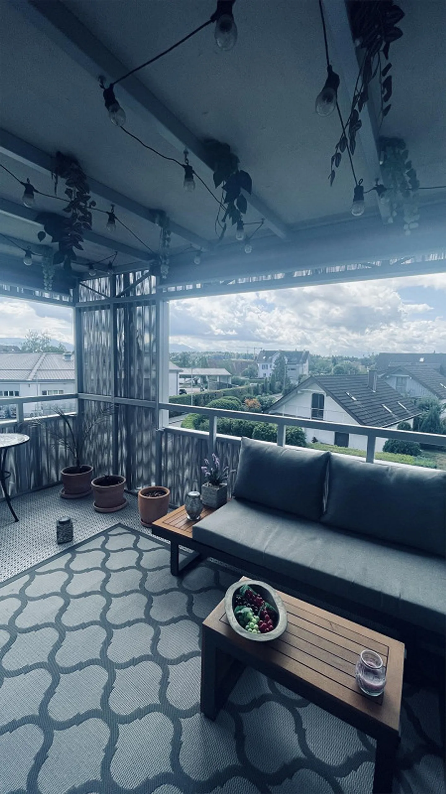 Helle 3.5-Zimmer-Wohnung mit grossem Balkon und eigenem Waschturm - Photo 2 of 10