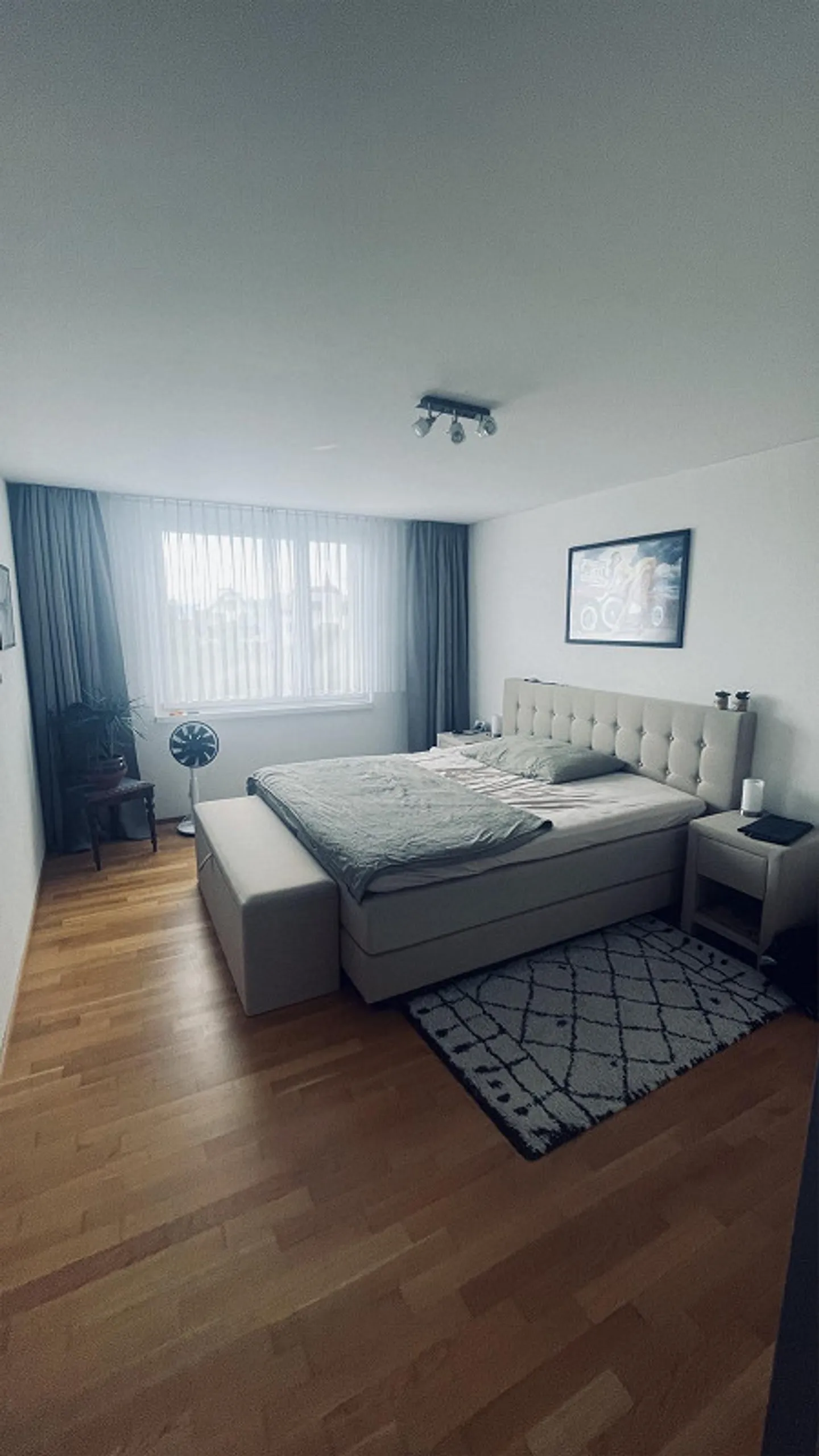Helle 3.5-Zimmer-Wohnung mit grossem Balkon und eigenem Waschturm - Photo 5 of 10