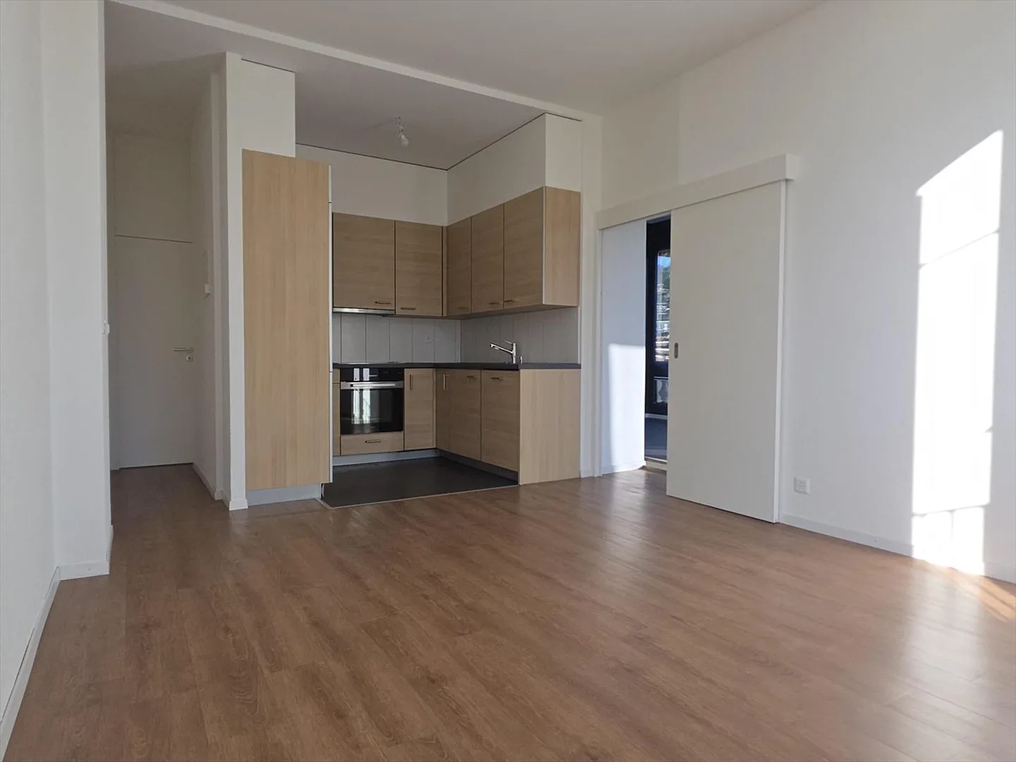 Magnifico appartamento ristrutturato di 5.5 stanze con giardino e veranda - Foto 9 di 13