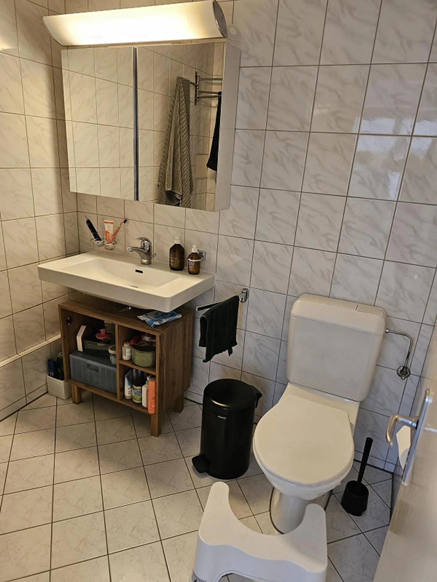 Spacious, light-flooded 2.5-room apartment - Photo 7 of 10