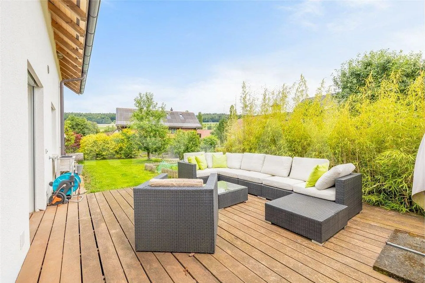 Architektur zum Wohlfühlen – Offene Wohnwelten und ein Garten zum G... - Foto 2 di 13