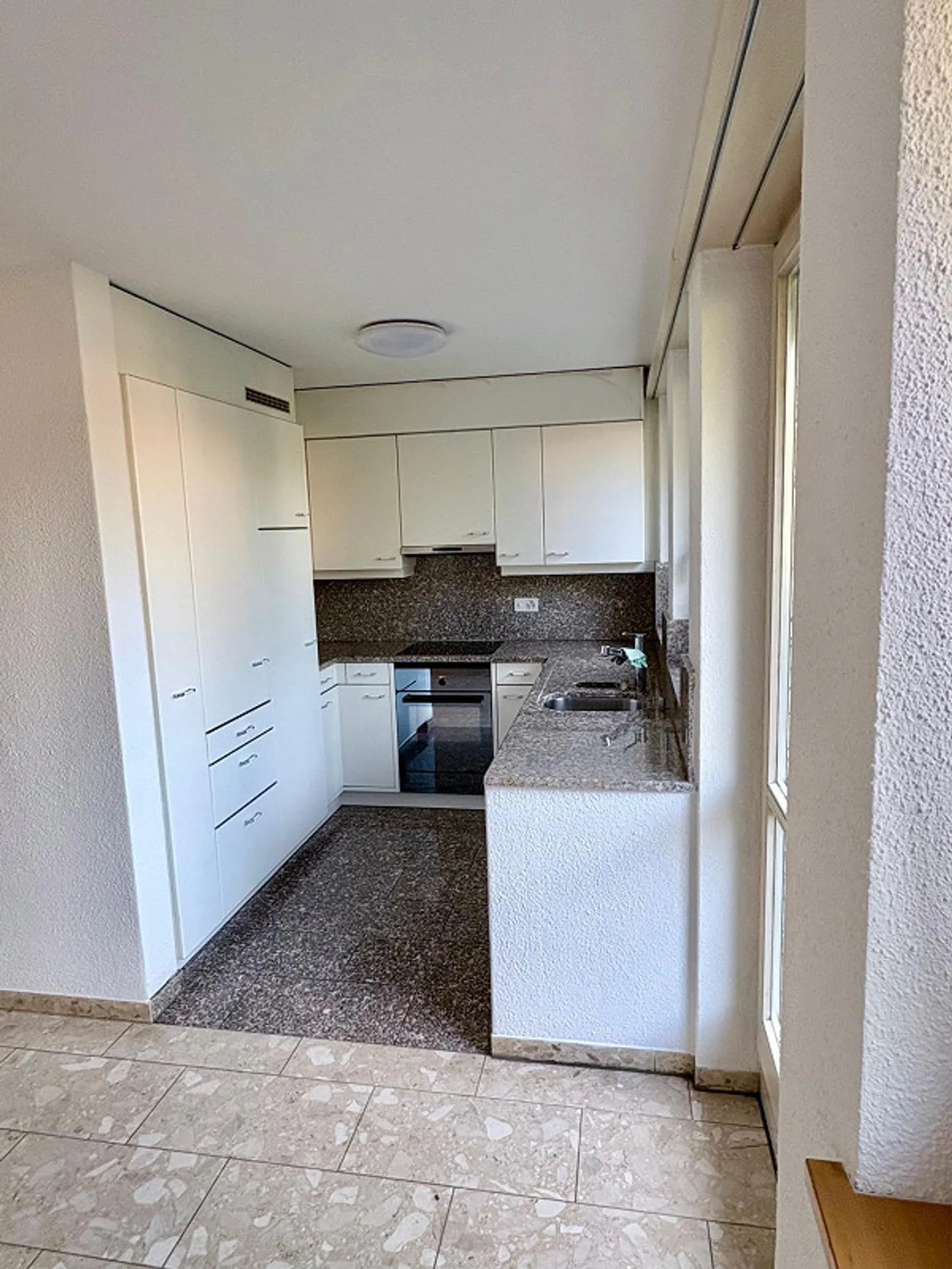 Attique exclusive - Appartement 3.5 pièces avec cheminée à Winterthur Seen - Photo 6 sur 8