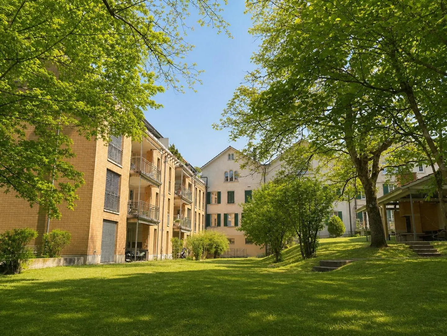 Attique exclusive - Appartement 3.5 pièces avec cheminée à Winterthur Seen - Photo 1 sur 8