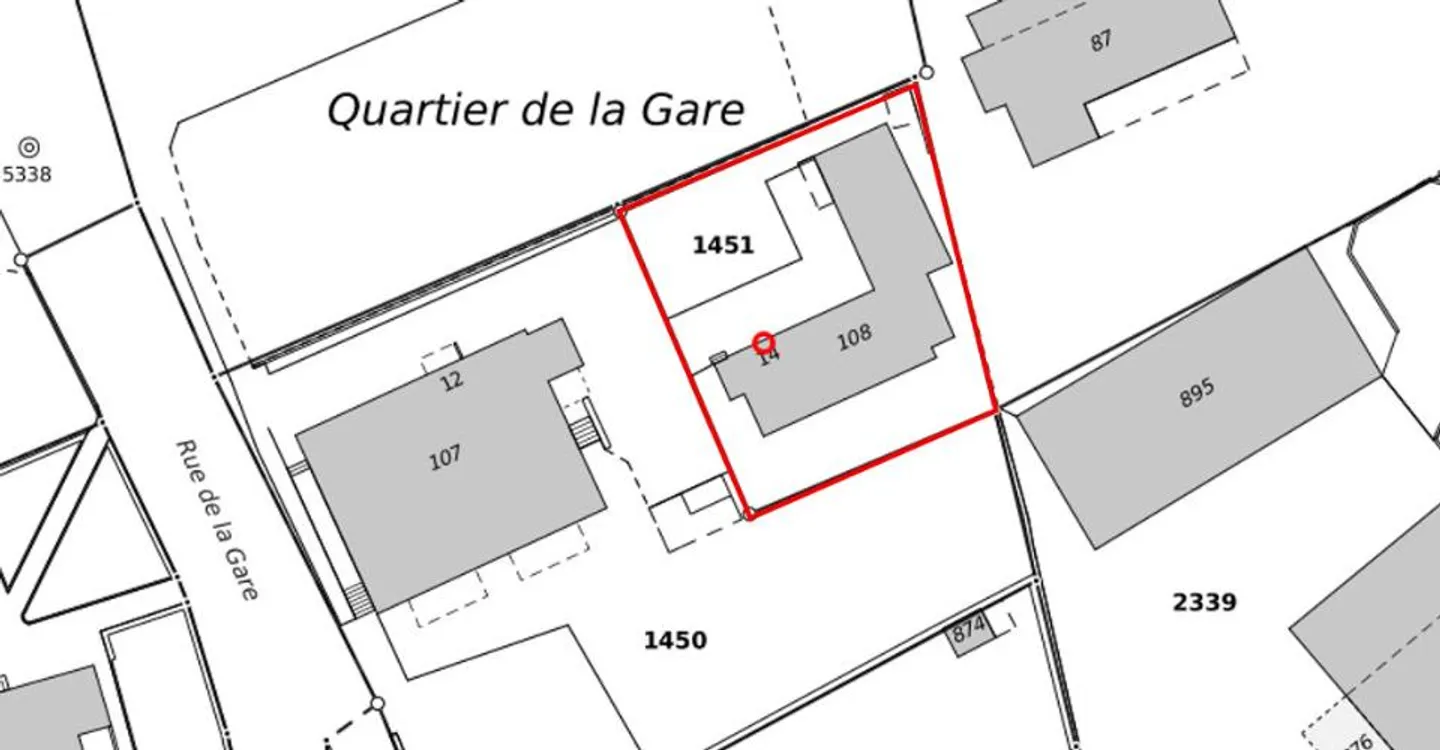 Casa di villaggio con 5 stanze, giardino e terrazza - Foto 10 di 12