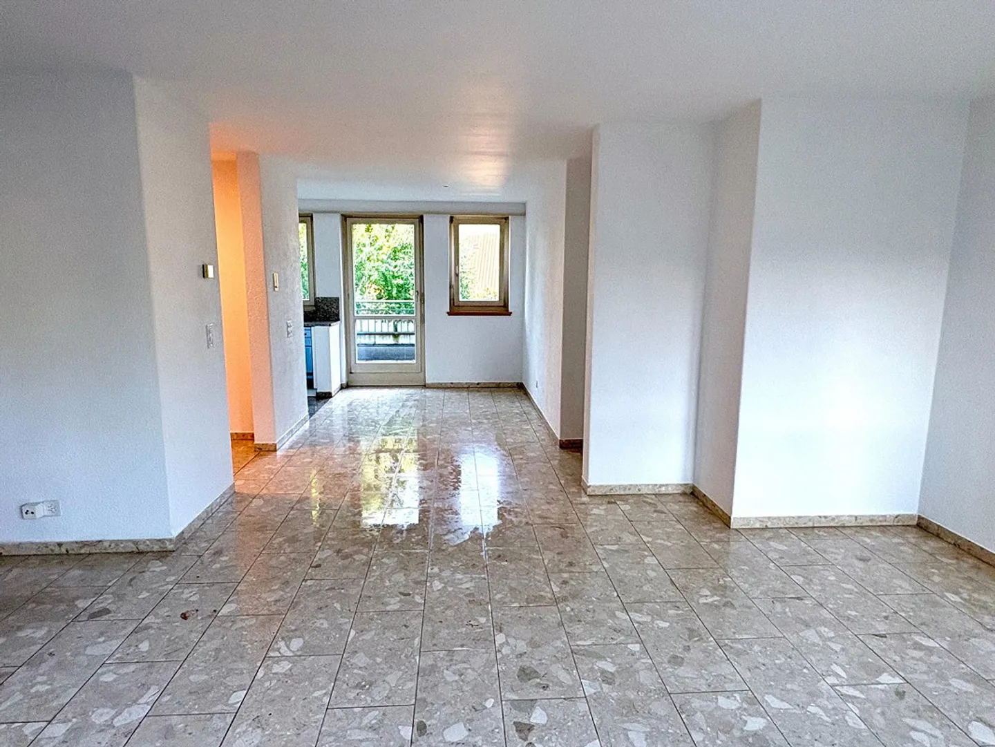 Attique exclusive - Appartement 3.5 pièces avec cheminée à Winterthur Seen - Photo 4 sur 8