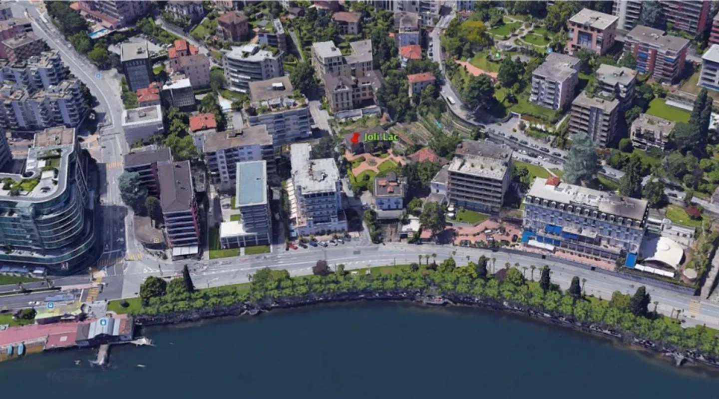 Lakeside elegance in the center of Lugano - Photo 9 of 12
