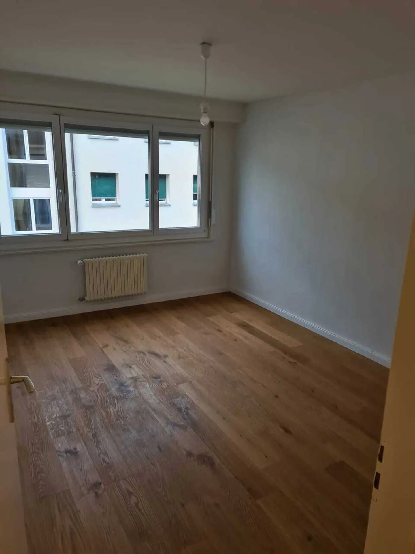 Apartment for rent - Photo 4 of 7