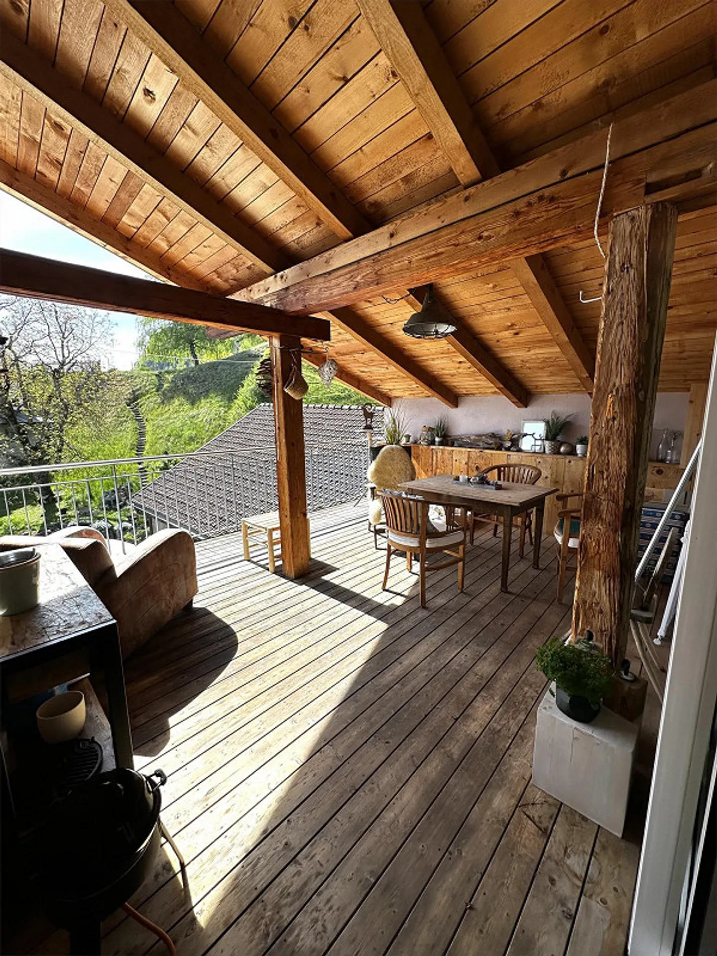 Extraordinary 4.5 Room Attic Apartment in the Heart of Tamins - Photo 9 of 13