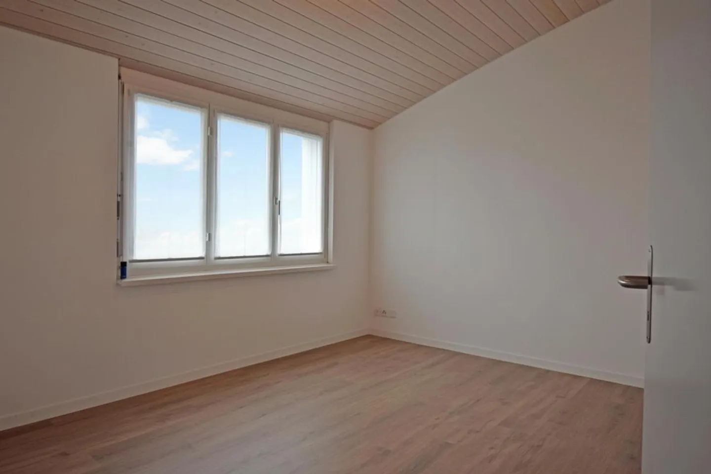 Moderne et lumineuse : appartement de 3,5 pièces à emménager immédiatement - Photo 6 sur 14