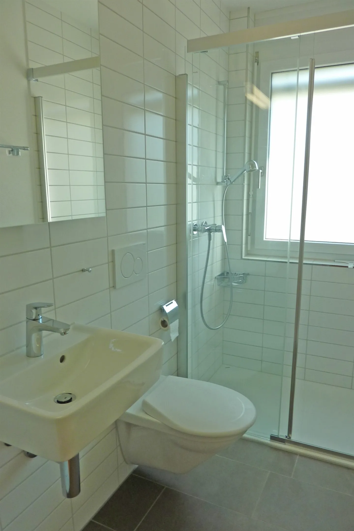 Apartment with a view of greenery! - Photo 4 of 9