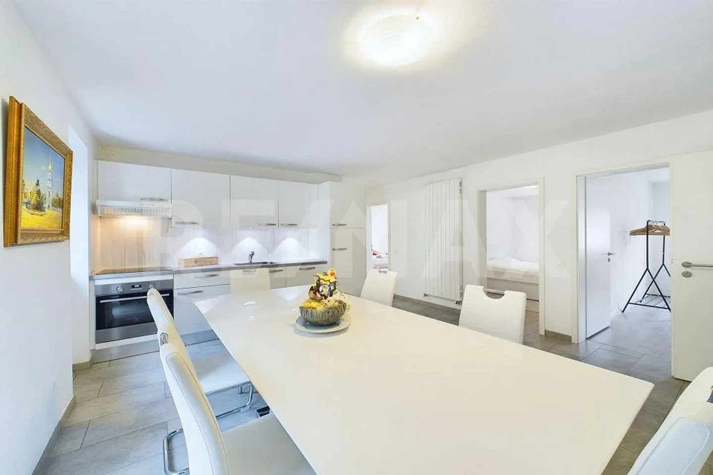 Completely renovated income property from 2015 - Photo 5 of 13