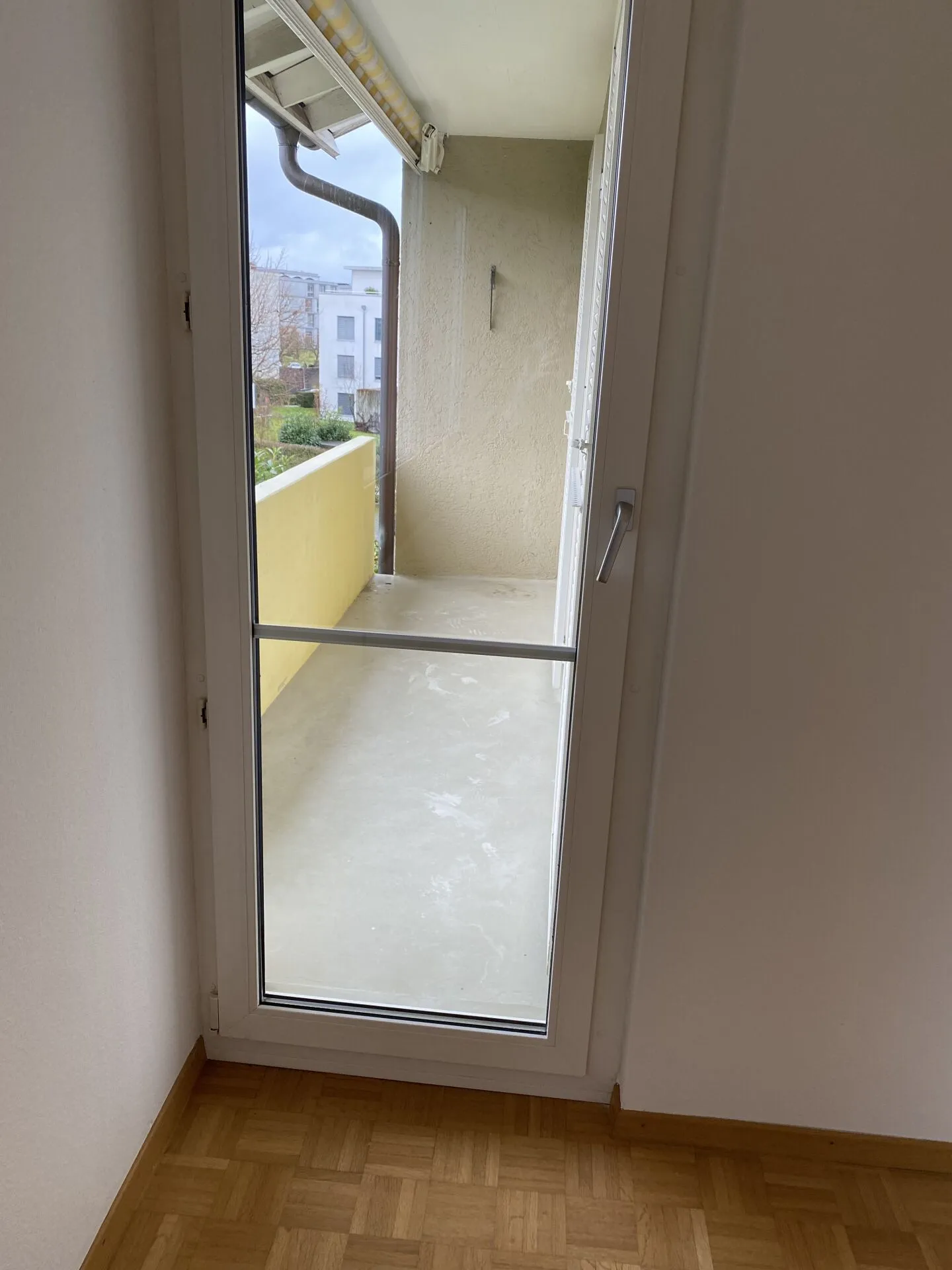 3.5 Zimmerwohnung neu renoviert im 1. OG - Foto 5 von 8