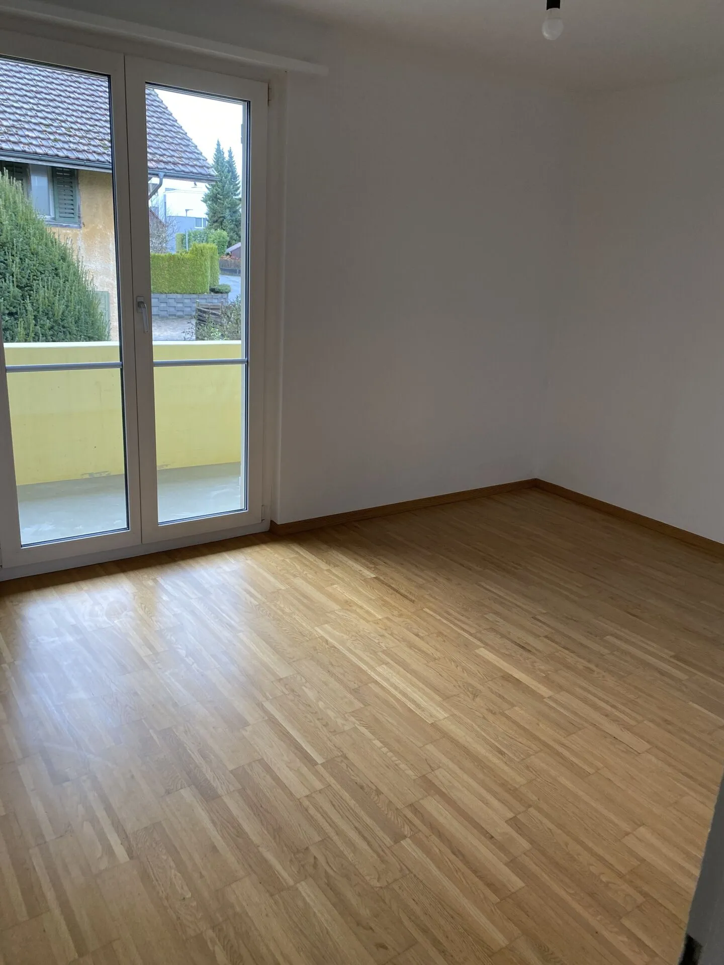 3.5 Zimmerwohnung neu renoviert im 1. OG - Foto 6 von 8