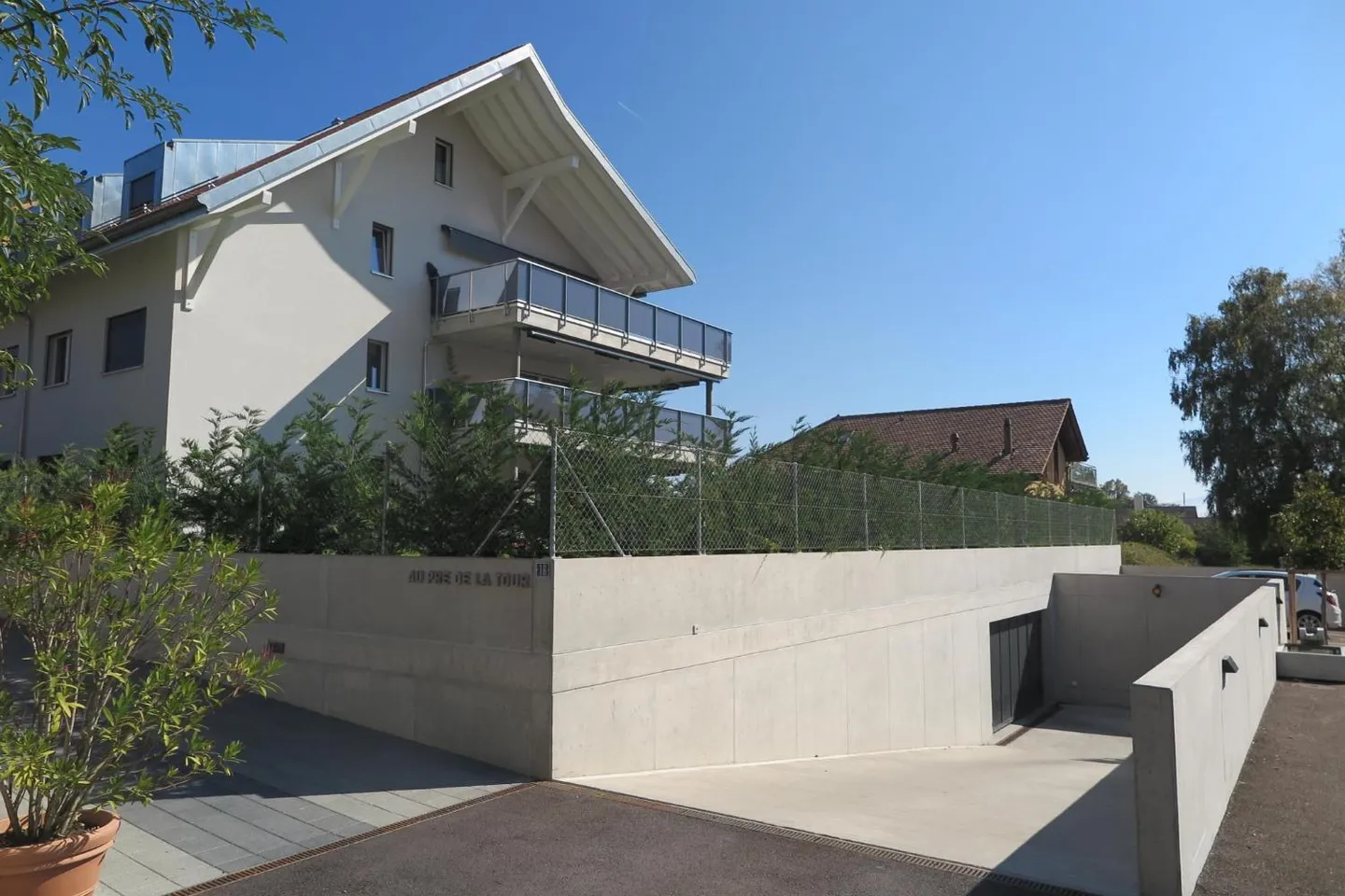 Tiefgaragenstellplatz in Crassier - Foto 2 von 3