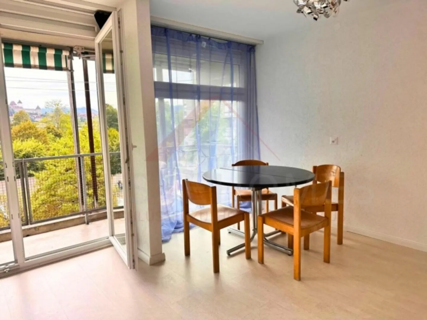 Central 3.5-room apartment in Burgdorf - renovated, rented and located on the 5th floor - Photo 5 of 13
