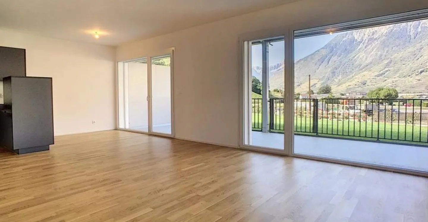 Appartement spacieux 3.5 pièces - Photo 2 sur 8
