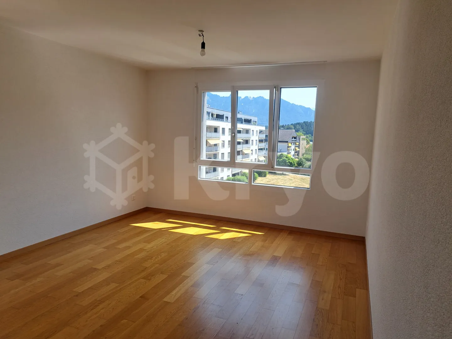Nel cuore di Bulle / appartamento di 4,5 stanze con vista magnifica - Foto 3 di 7