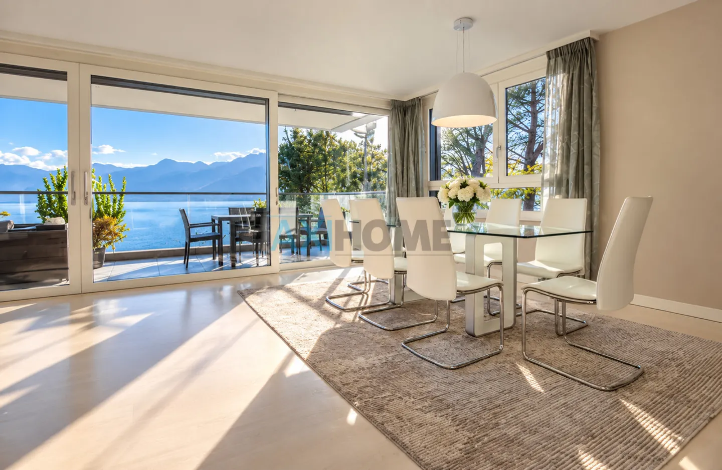 MONTREUX - Indirizzo eccezionale in prima linea di fronte al Lago di Ginevra - Foto 3 di 19