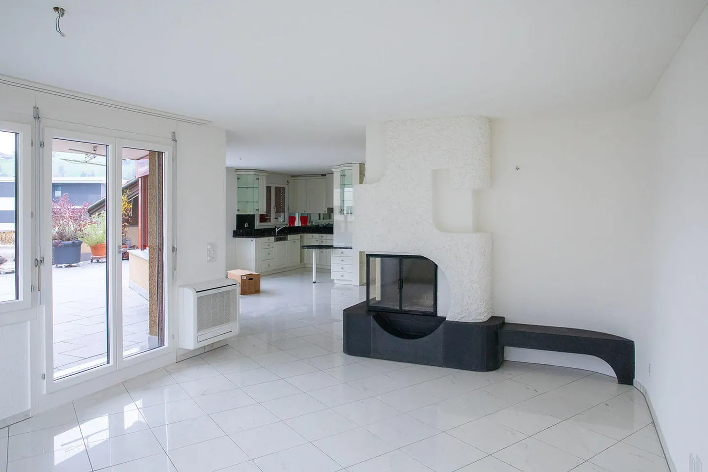 Grosszügige 4-Zimmer-Dachwohnung mit Cheminée in Stans - Foto 4 von 12