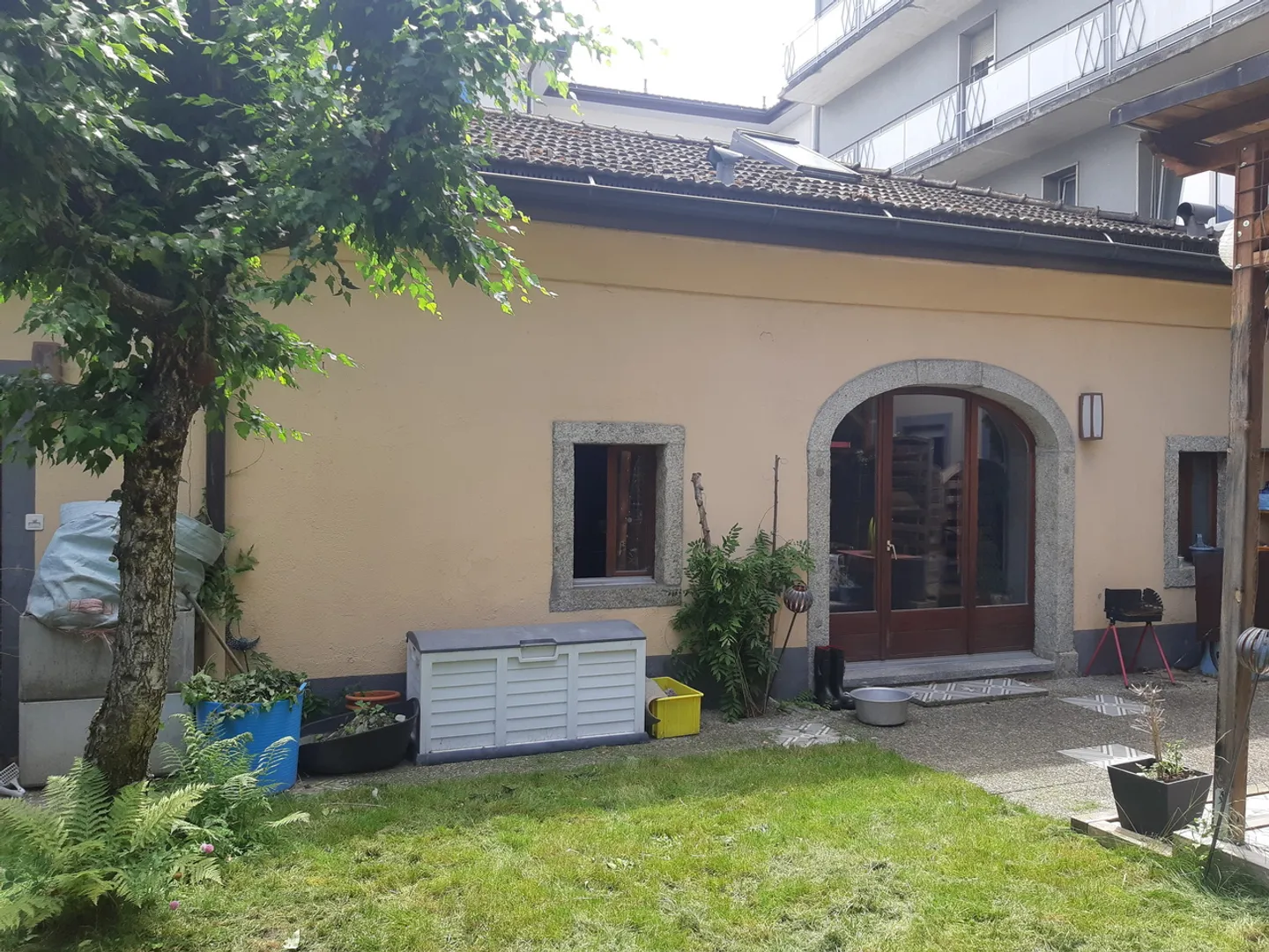 Charmantes Haus mit Privatgarten - Foto 1 von 14