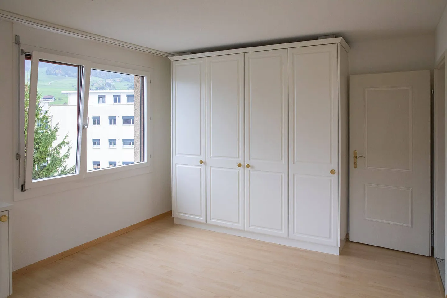 Grosszügige 4-Zimmer-Dachwohnung mit Cheminée in Stans - Foto 7 von 12