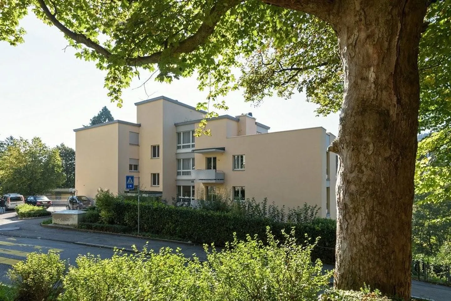 Posti moto in garage sotterraneo in affitto - Foto 1 di 2