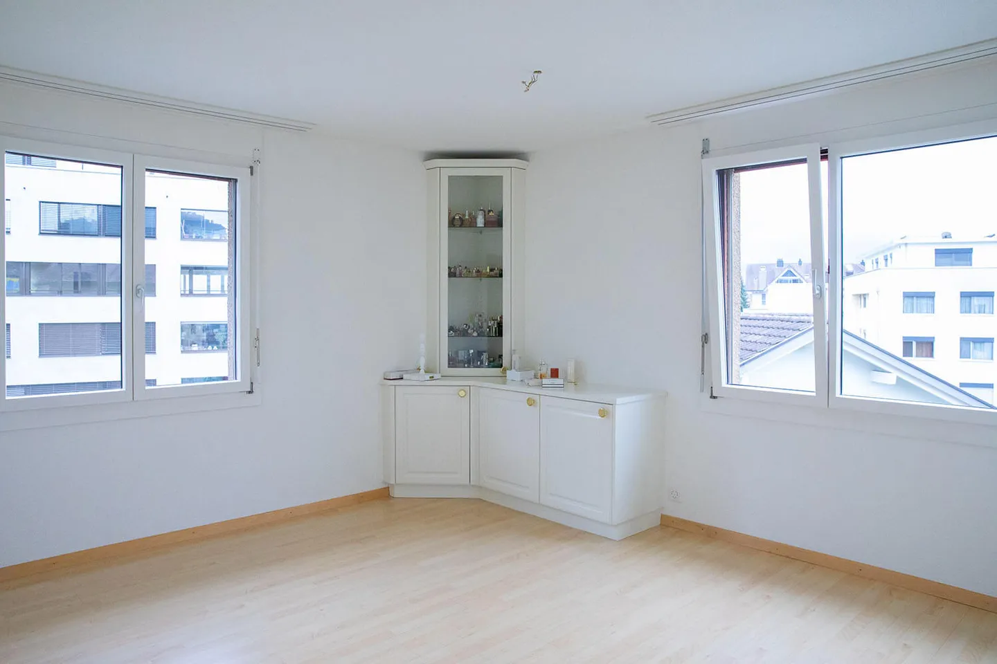 Grosszügige 4-Zimmer-Dachwohnung mit Cheminée in Stans - Foto 8 von 12