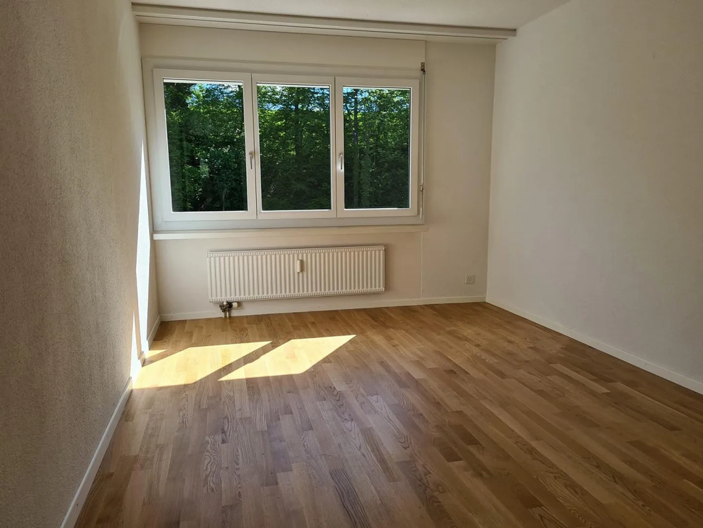 Appartement spacieux avec balcon - Photo 4 sur 8