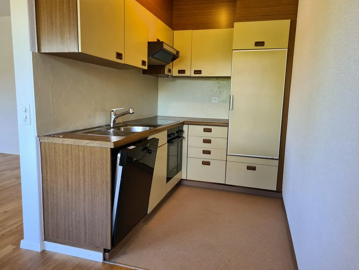 Appartement spacieux avec balcon - Photo 6 sur 8