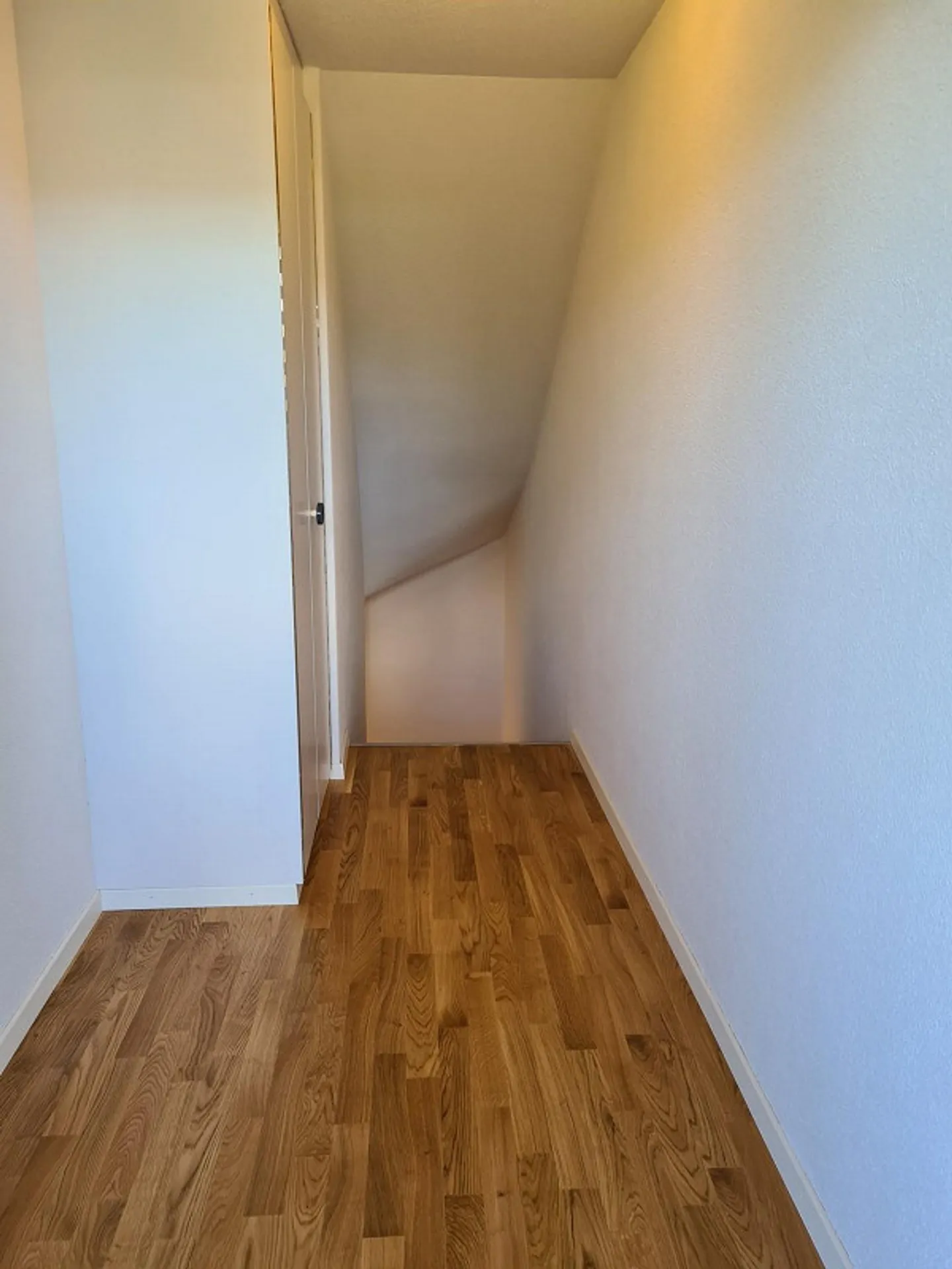 Appartement spacieux avec balcon - Photo 7 sur 8