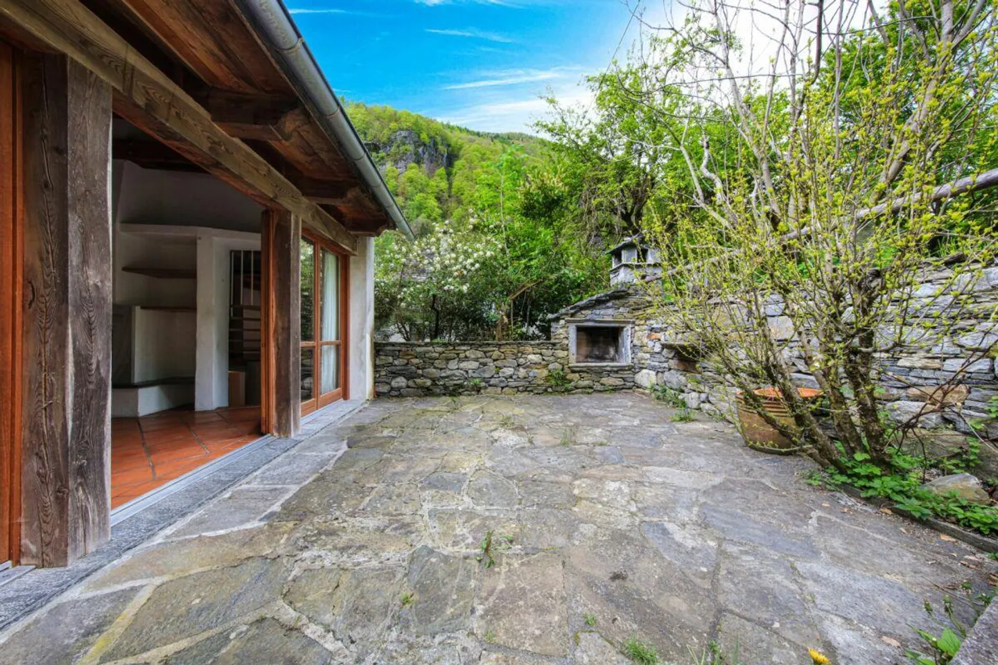 PRATO SORNICO - Maison ticino enchanteur avec vue sur les montagnes - Photo 2 sur 17