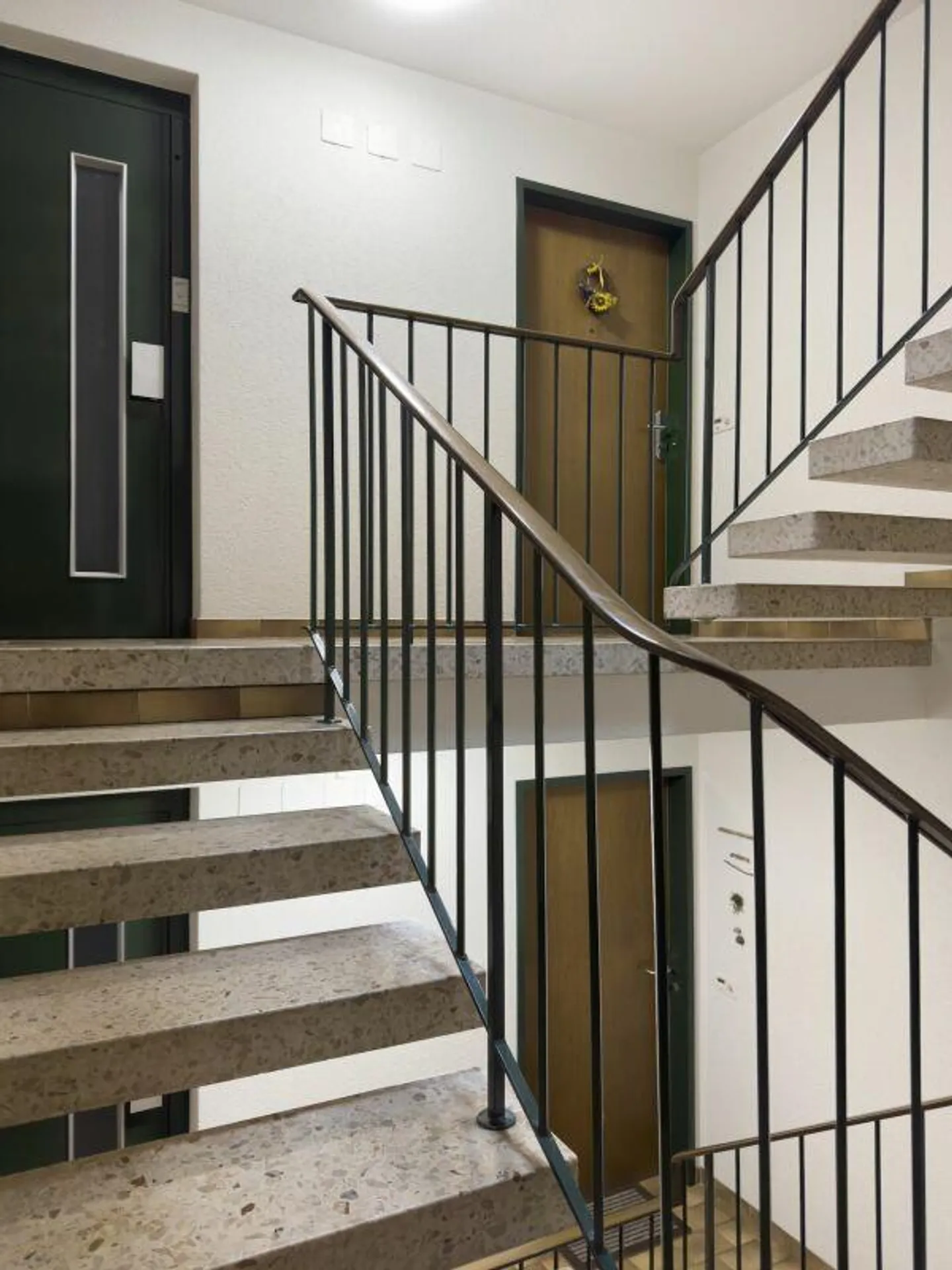 Urbano ma verde, ben collegato! Vivere con un balcone soleggiato e... - Foto 18 di 21