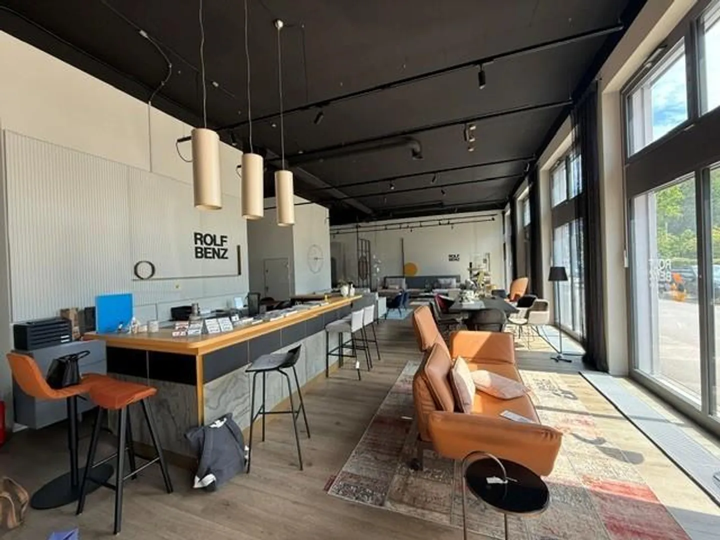 Commercial space(s) on the ground floor for rent - Photo 3 of 4