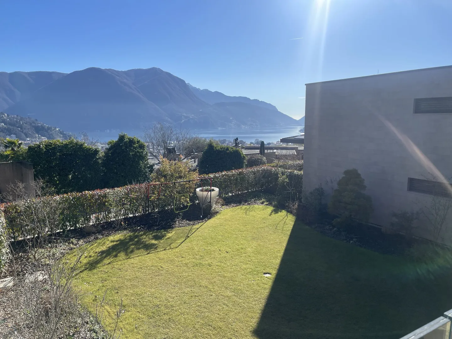 Lugano, Savosa - For rent: Elegant and spacious apartment with private garden, exclusive residence with pool and amenities, 6.5 rooms. - Foto 11 di 20