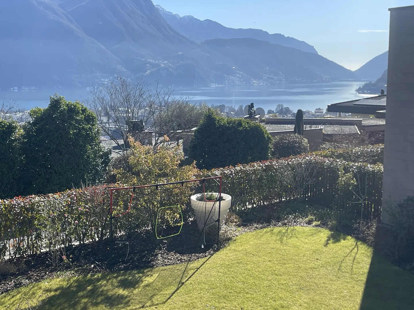 Lugano, Savosa - For rent: Elegant and spacious apartment with private garden, exclusive residence with pool and amenities, 6.5 rooms. - Foto 14 di 20