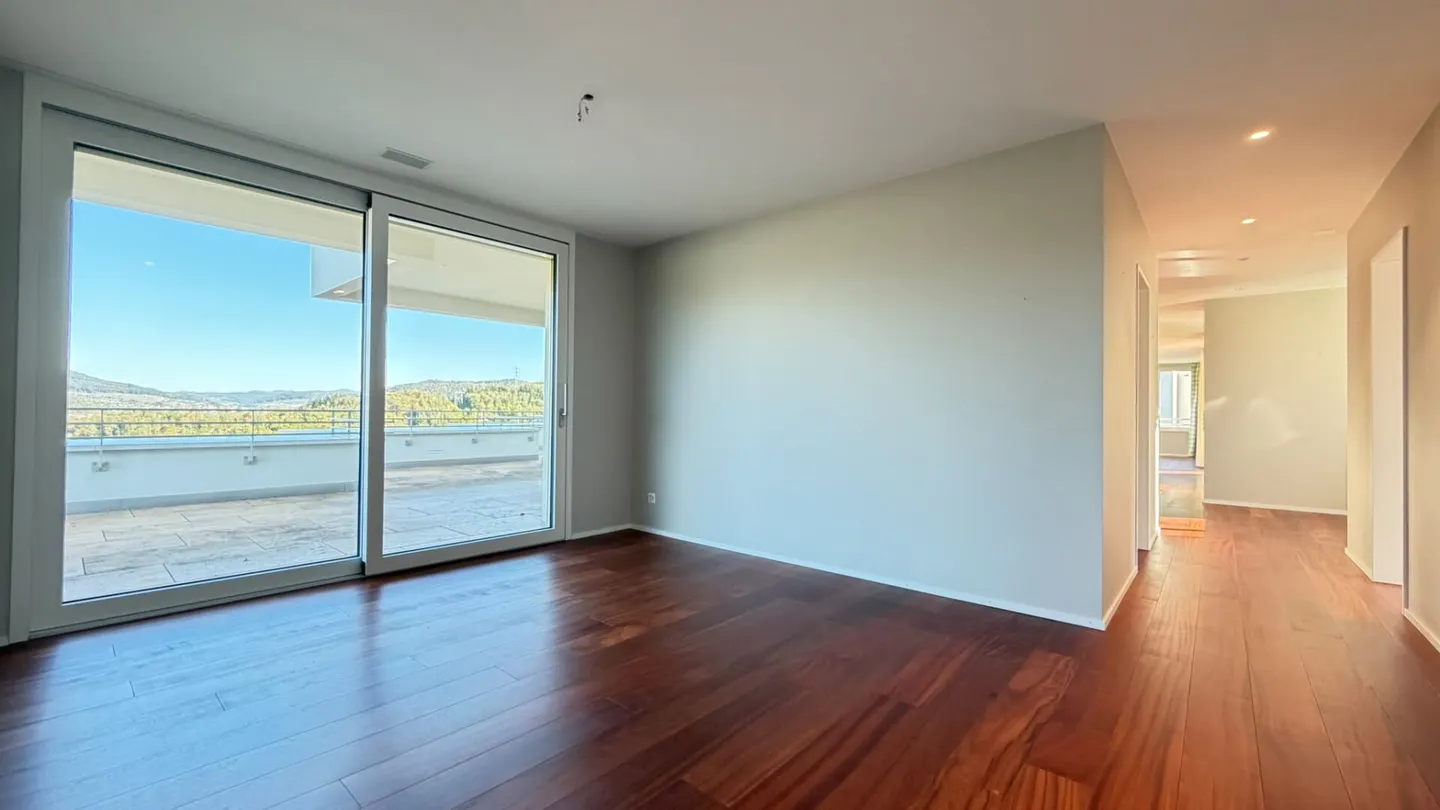 Luxury Penthouse with 187 m² of living space, 139 m² of terraces & 2 parking spaces - Photo 10 of 21
