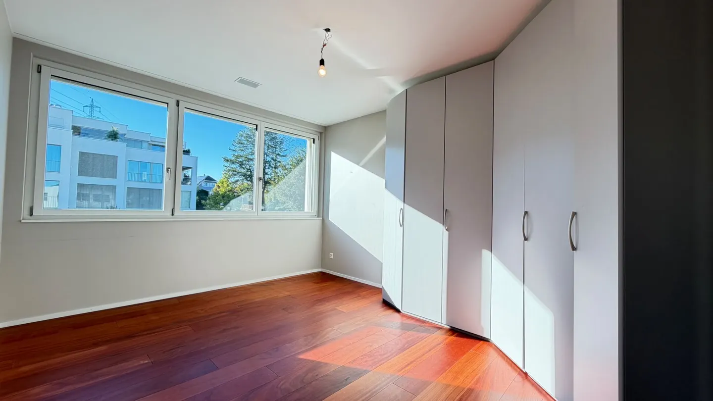Luxury Penthouse with 187 m² of living space, 139 m² of terraces & 2 parking spaces - Photo 14 of 21