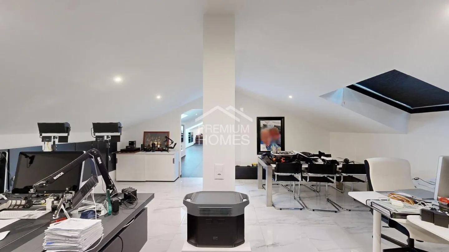 Exklusive Villa mit Bergsicht - Foto 5 von 7