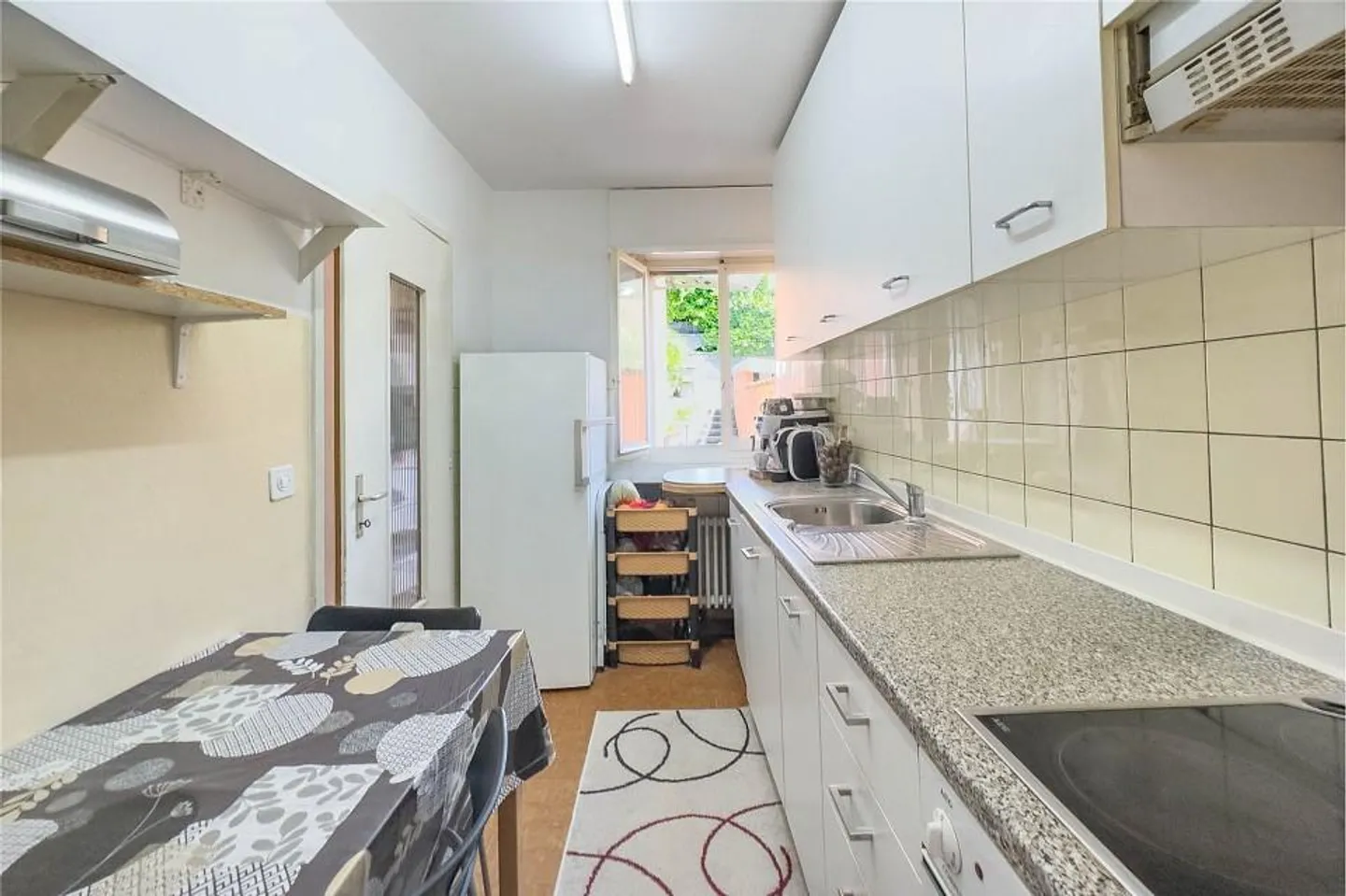 House with two 4.5-room apartments - Photo 11 of 13