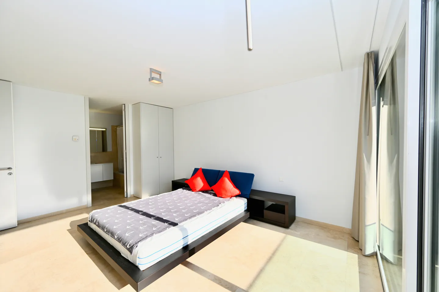 Elegante Wohnung in Minusio – Geräumige Terrasse und Blick auf den Lago Maggiore - Foto 10 von 17