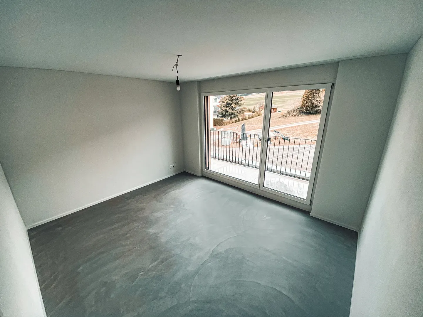 Exklusives 5.5-Zimmer-Einfamilienhaus mit hochwertigem Eigentumsstandard und grosszügigem Garten - Photo 12 sur 24