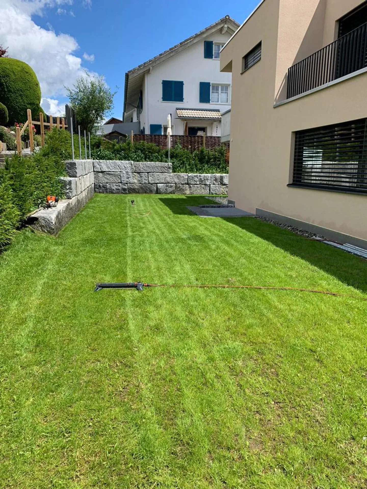 Exklusives 5.5-Zimmer-Einfamilienhaus mit hochwertigem Eigentumsstandard und grosszügigem Garten - Photo 16 sur 24