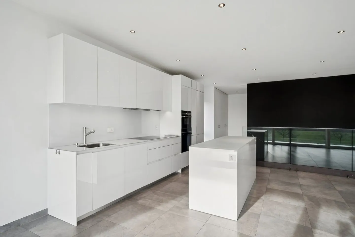 Leben in der Höhe: Geräumiges Penthouse mit Terrasse in Collombey-Muraz - Foto 3 von 11