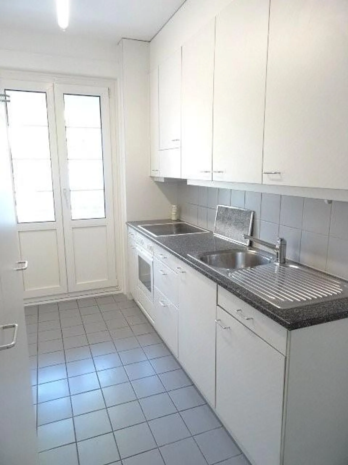 Nel cuore di Länggasse: appartamento di 3 stanze di 76 m2 al 4° piano - Foto 2 di 9