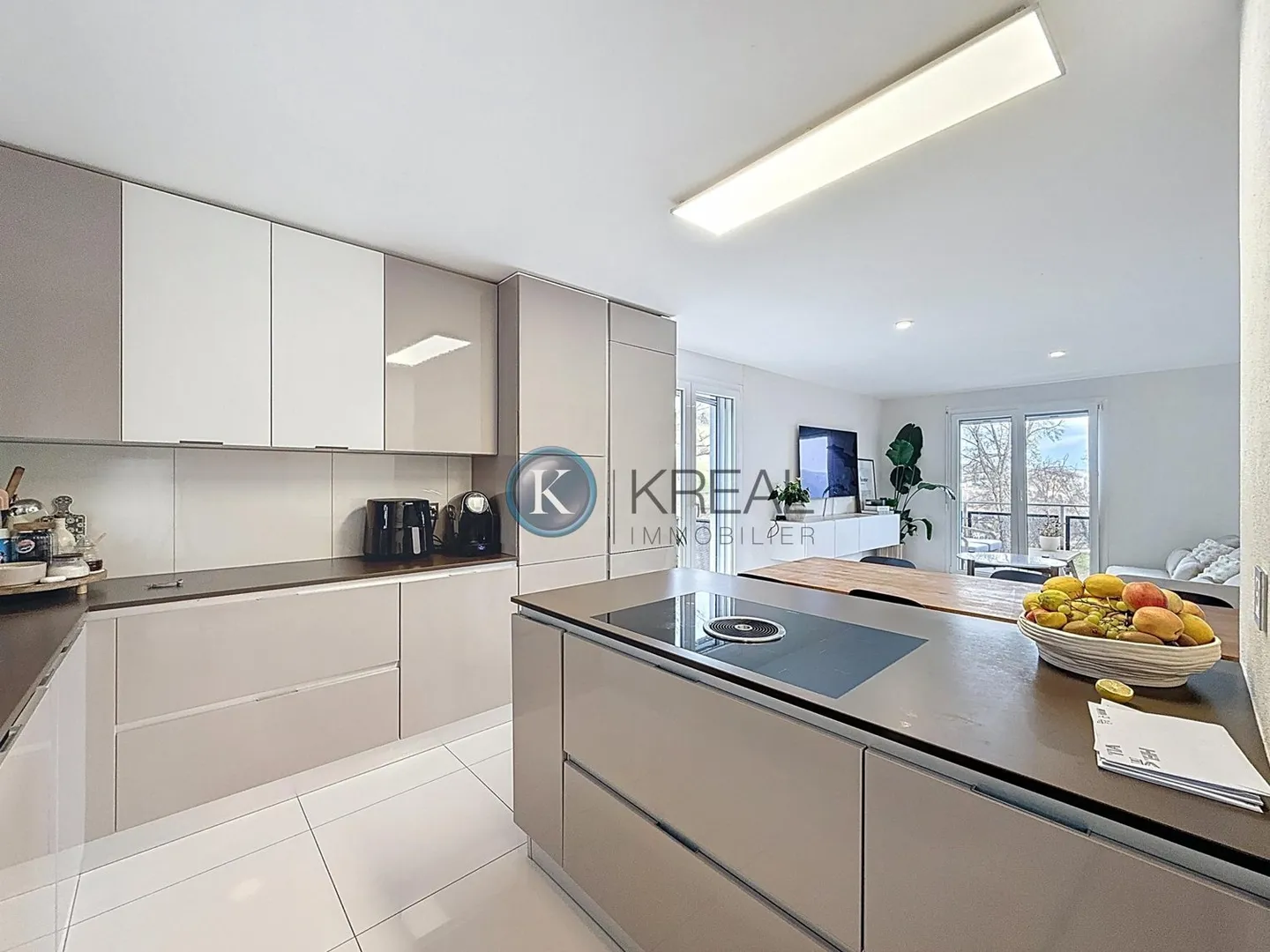 Two-family house with 5.5 rooms in a green environment, 25 minutes from Lausanne - Photo 1 of 13