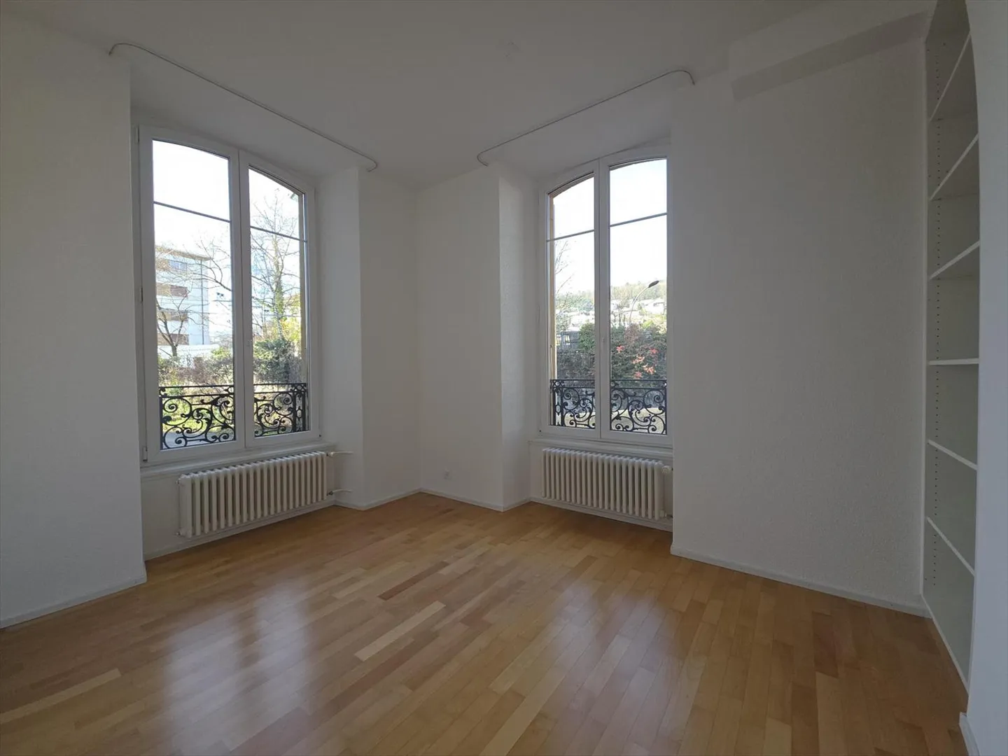 Magnifico appartamento ristrutturato di 5,5 stanze con carattere - Foto 3 di 12