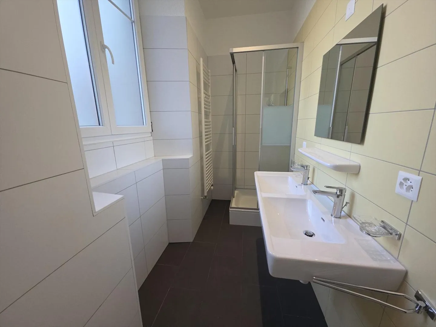 Magnifico appartamento ristrutturato di 5,5 stanze con carattere - Foto 9 di 12