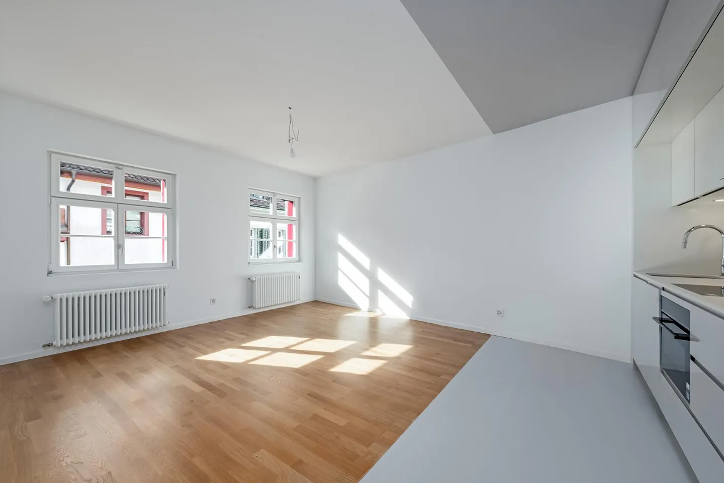 Modern, renovated 2.0 room apartment at Spalenberg in Basel - Photo 3 of 7